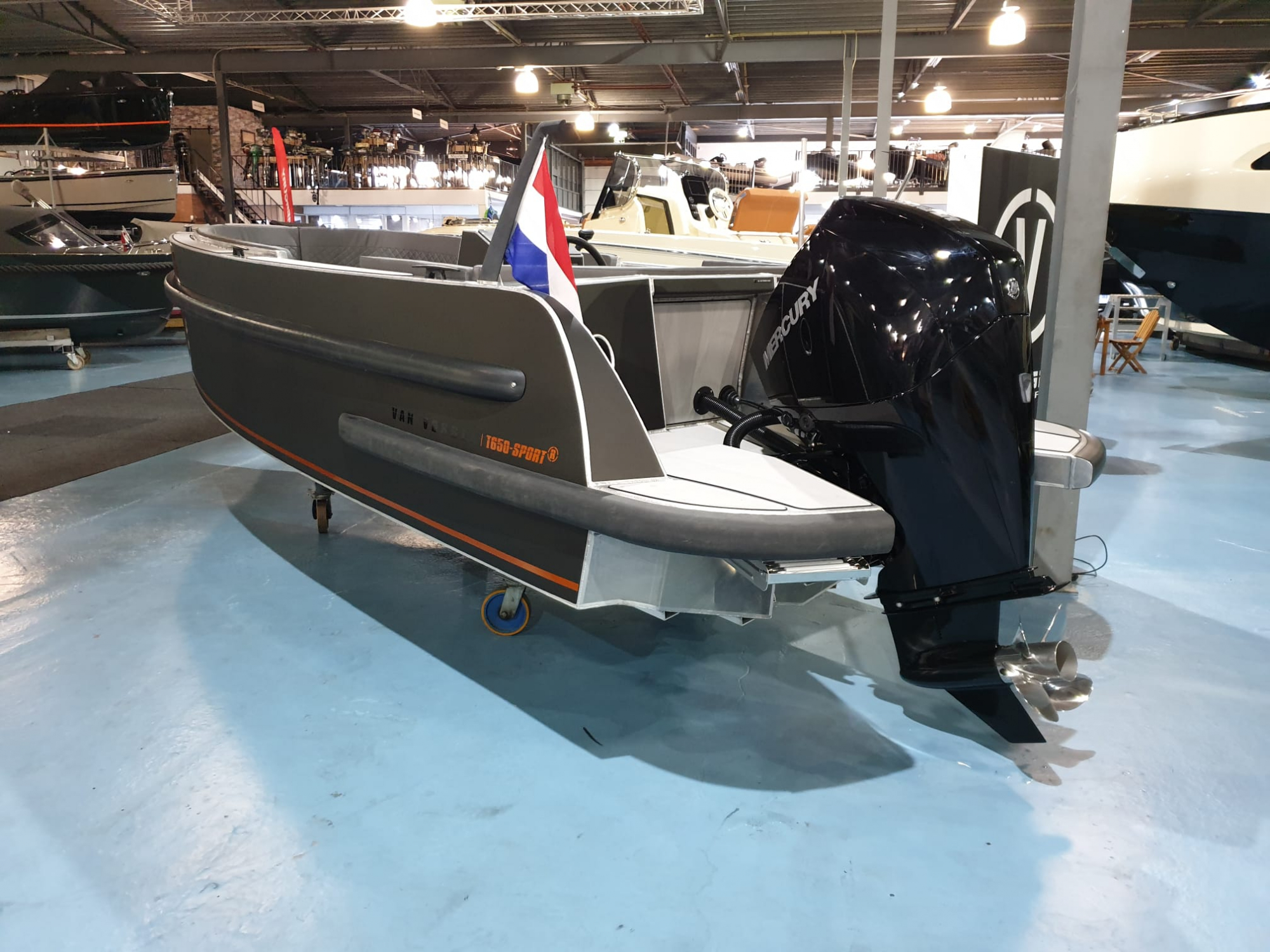 Van Vossen VanVossen Tender 650 sport R met Mercury 225 pk V6! — foto 6 van 12