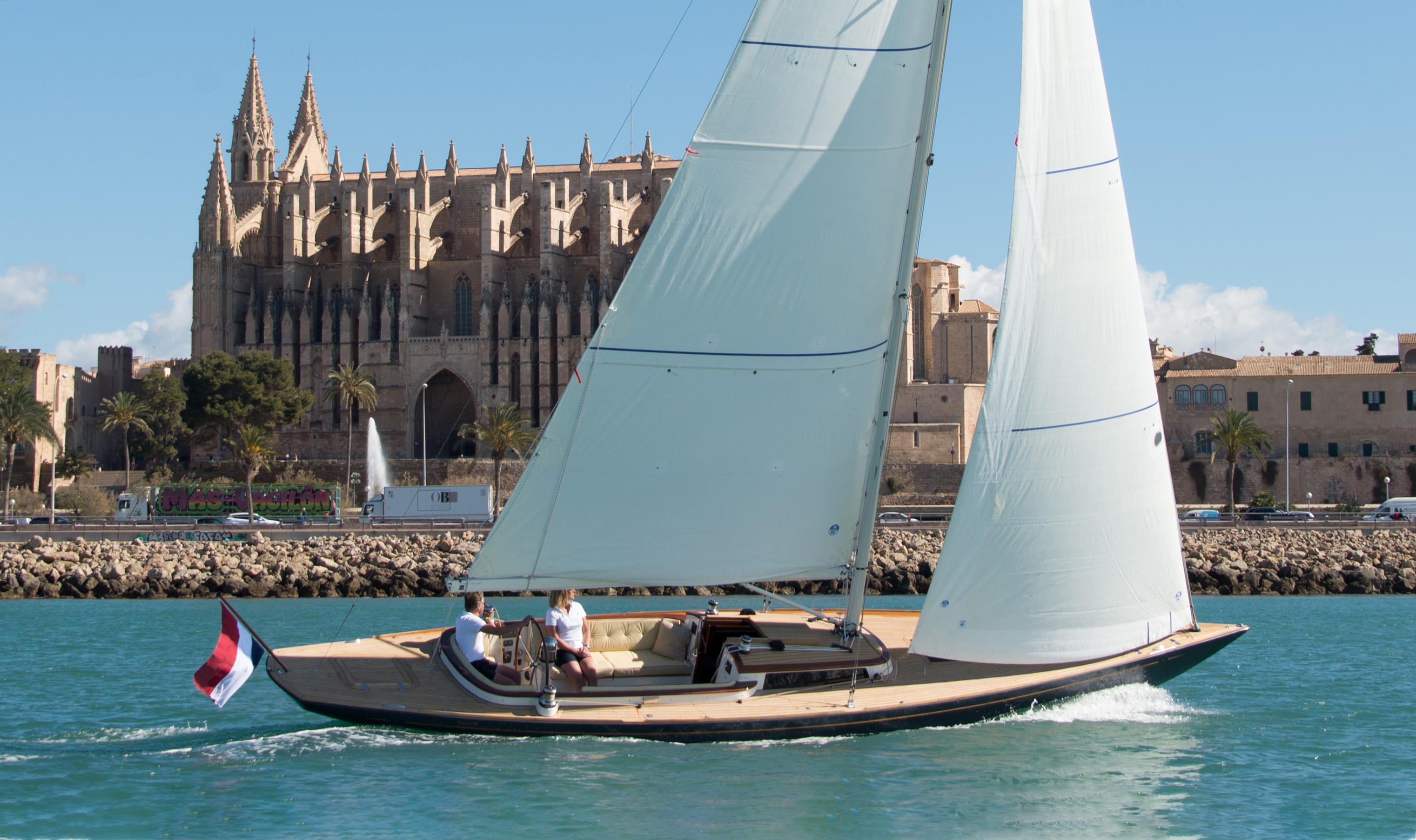 Hoek Design Eagle 38 New Build Series — foto 1 van 11