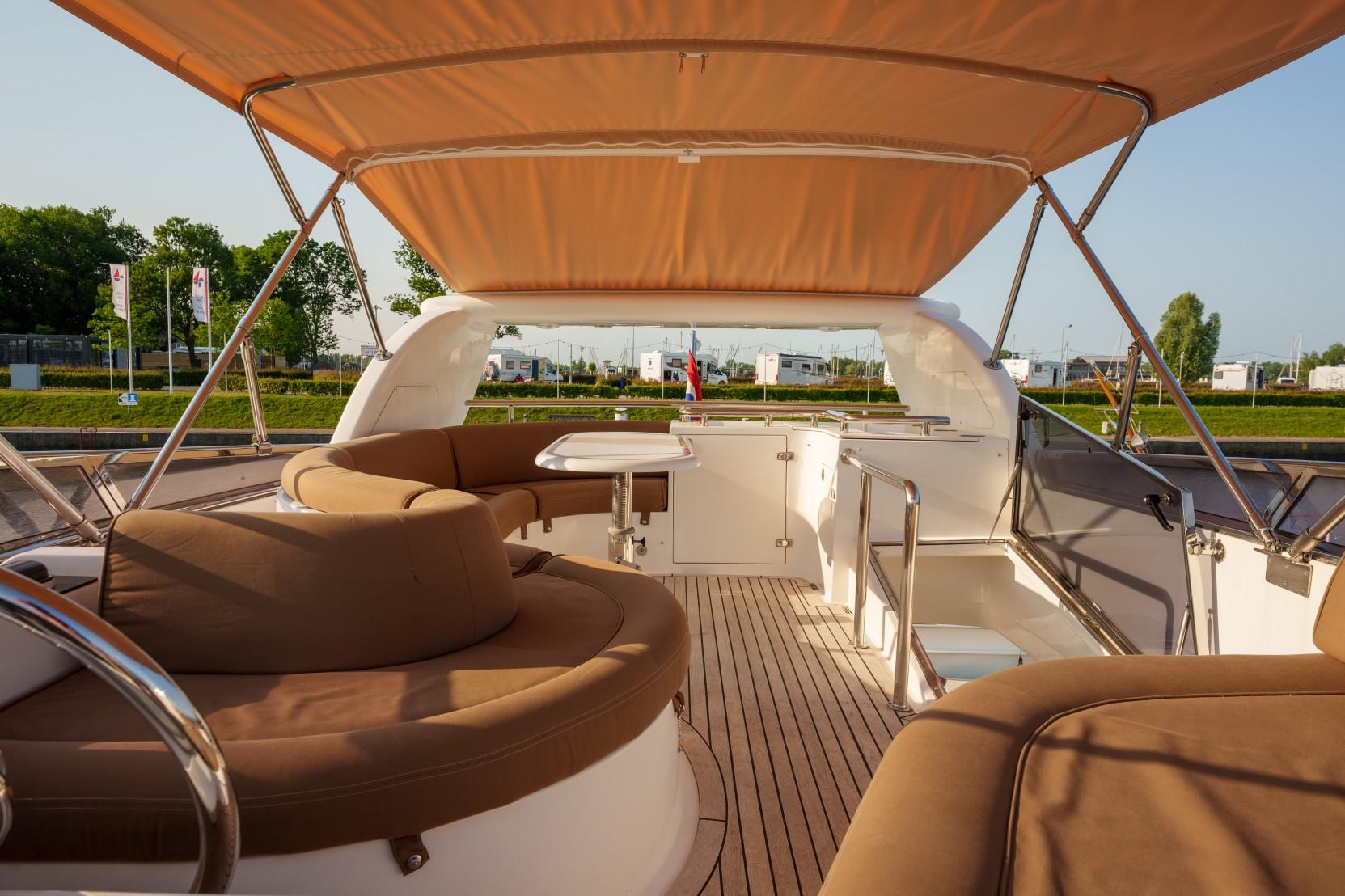 Elegance 54 — foto 27 van 62