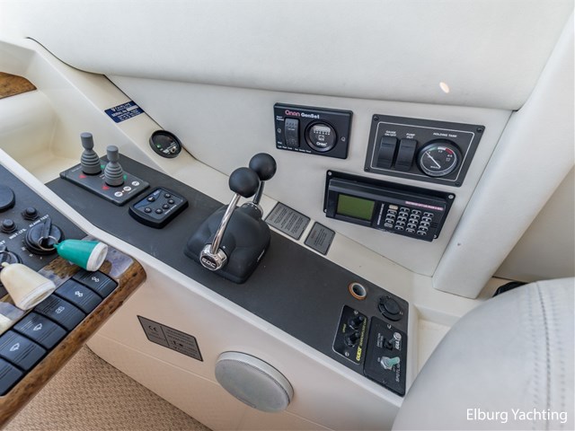 Fairline Squadron 55 — foto 18 van 72