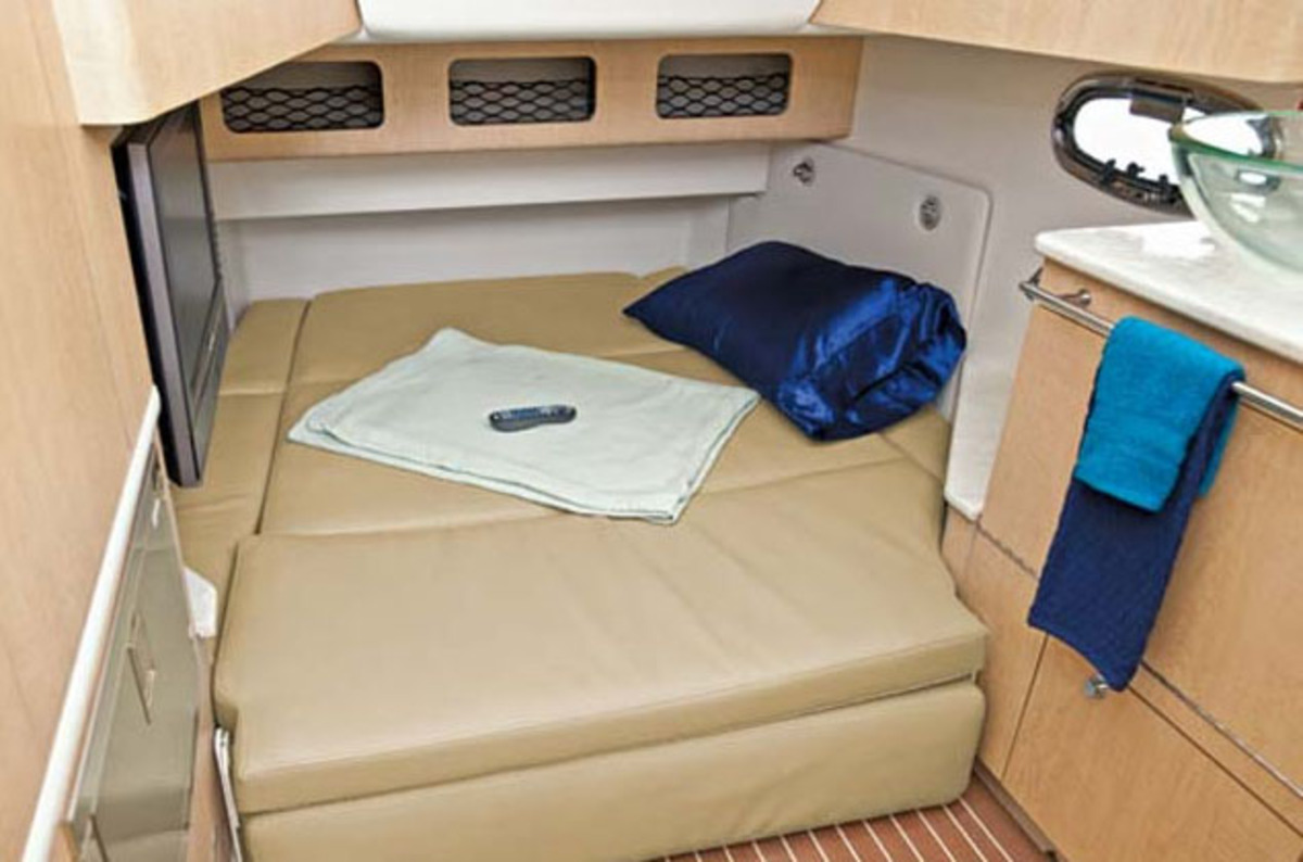 Boston Whaler 380 Outrage — foto 26 van 28