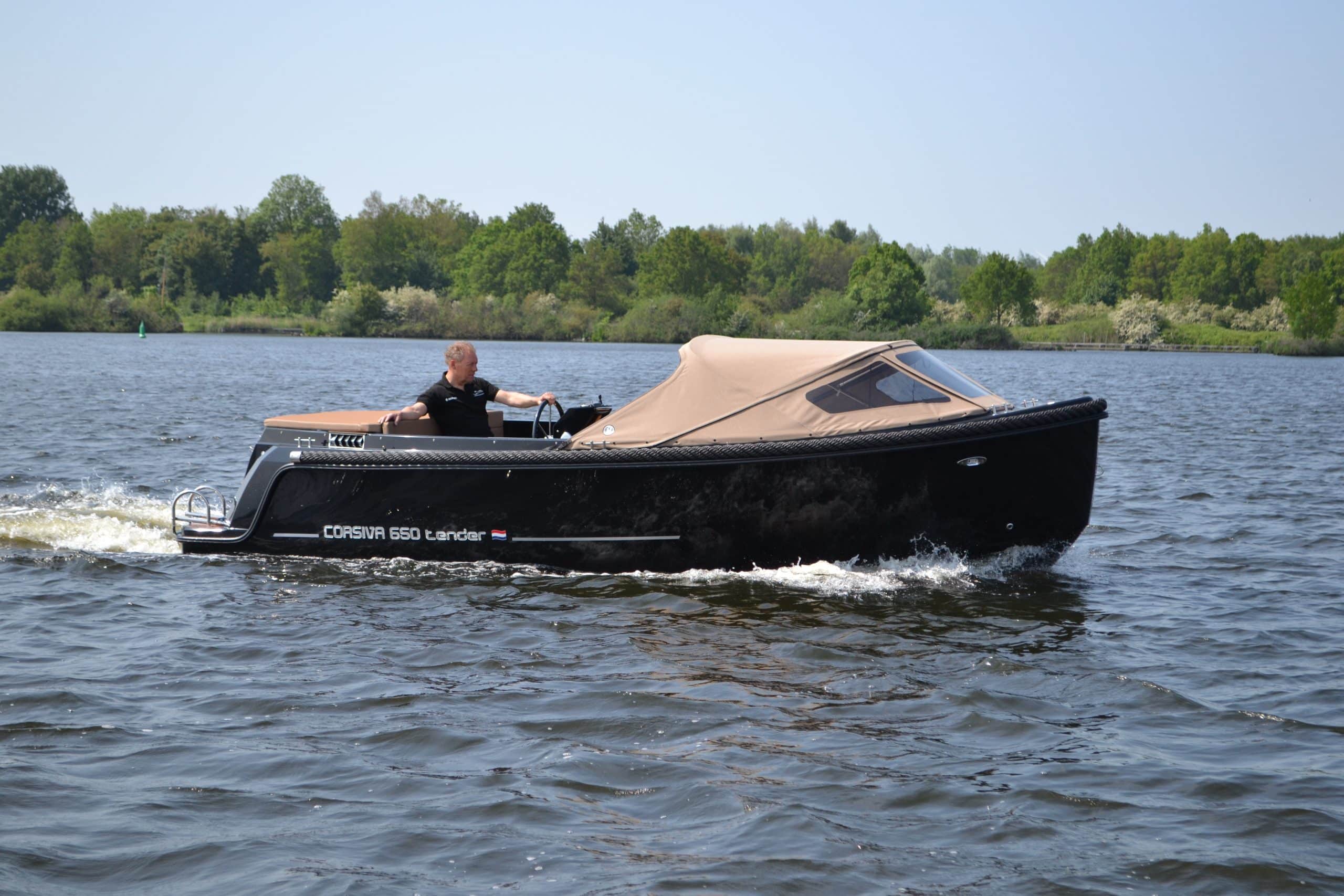 Corsiva 650 Tender — foto 6 van 15