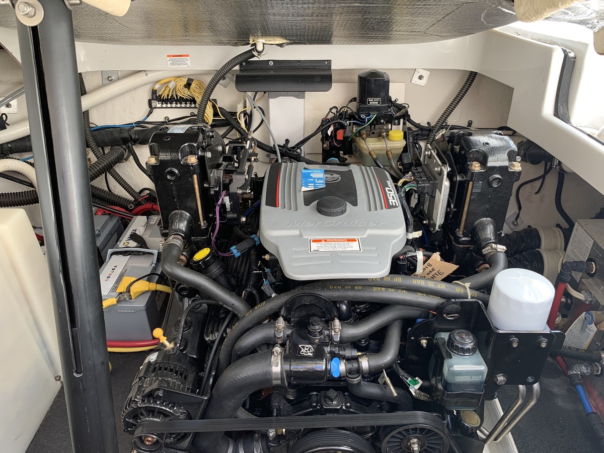 Crownline 280 CR — foto 35 van 37