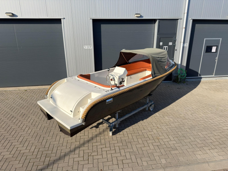 Liberty 555 Tender — foto 12 van 12