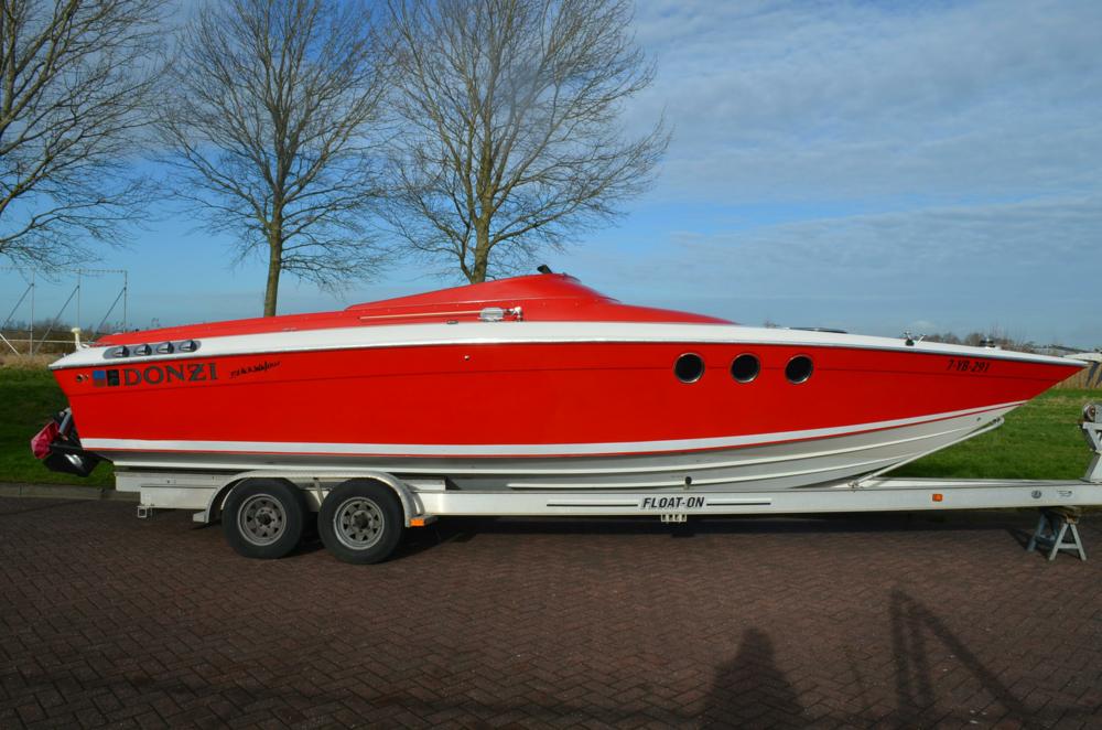 Donzi 30 "Black Widow" — foto 3 van 20
