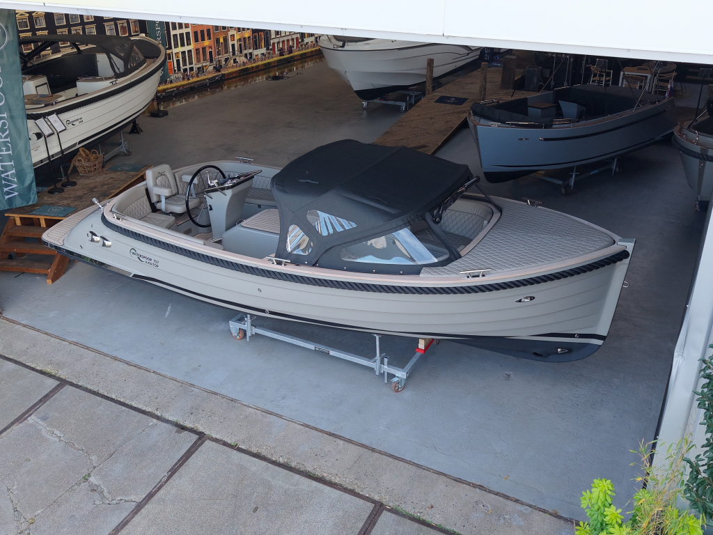 Waterspoor 717 Aviator | Vetus diesel   — foto 8 van 31