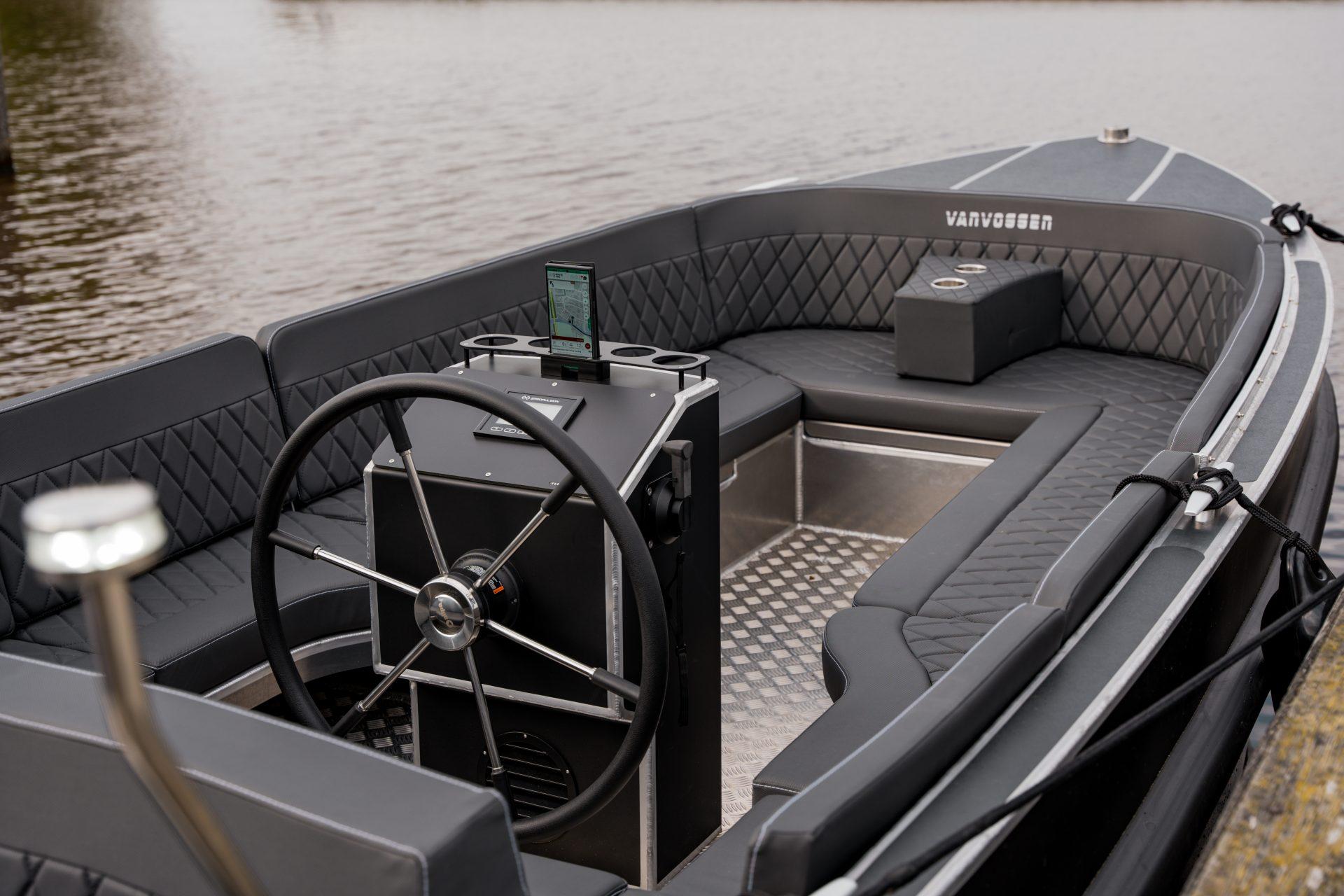 Van Vossen Plugin E tender 595 DE GROOTSTE SLOEPENSHOWROOM VAN NEDERLAND — foto 9 van 18