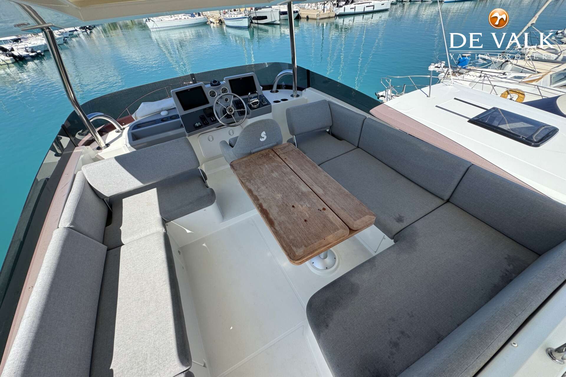 Beneteau Swift Trawler 48 — foto 3 van 35