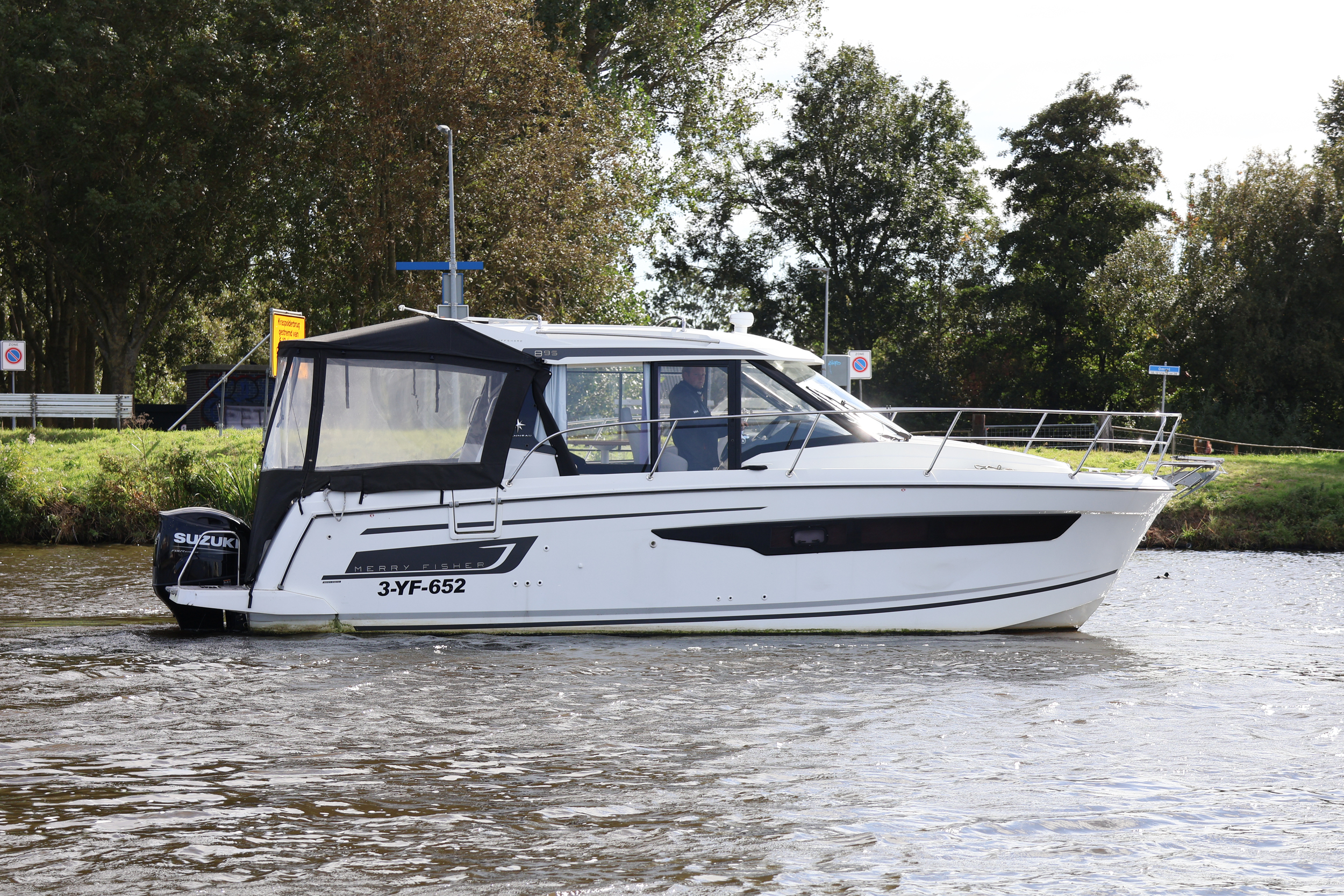 Jeanneau Merry Fisher 895 Offshore — foto 3 van 37
