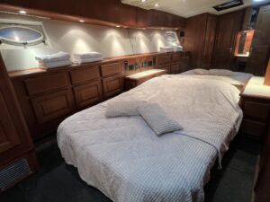 Fisher Viking Yachts 50 Convertible € 135.000 — foto 7 van 8