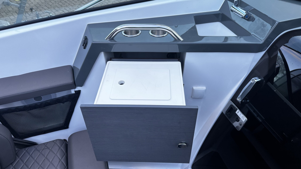 Nordkapp Noblesse 720 – Mercury 250pk V8 (2023) — foto 6 van 13