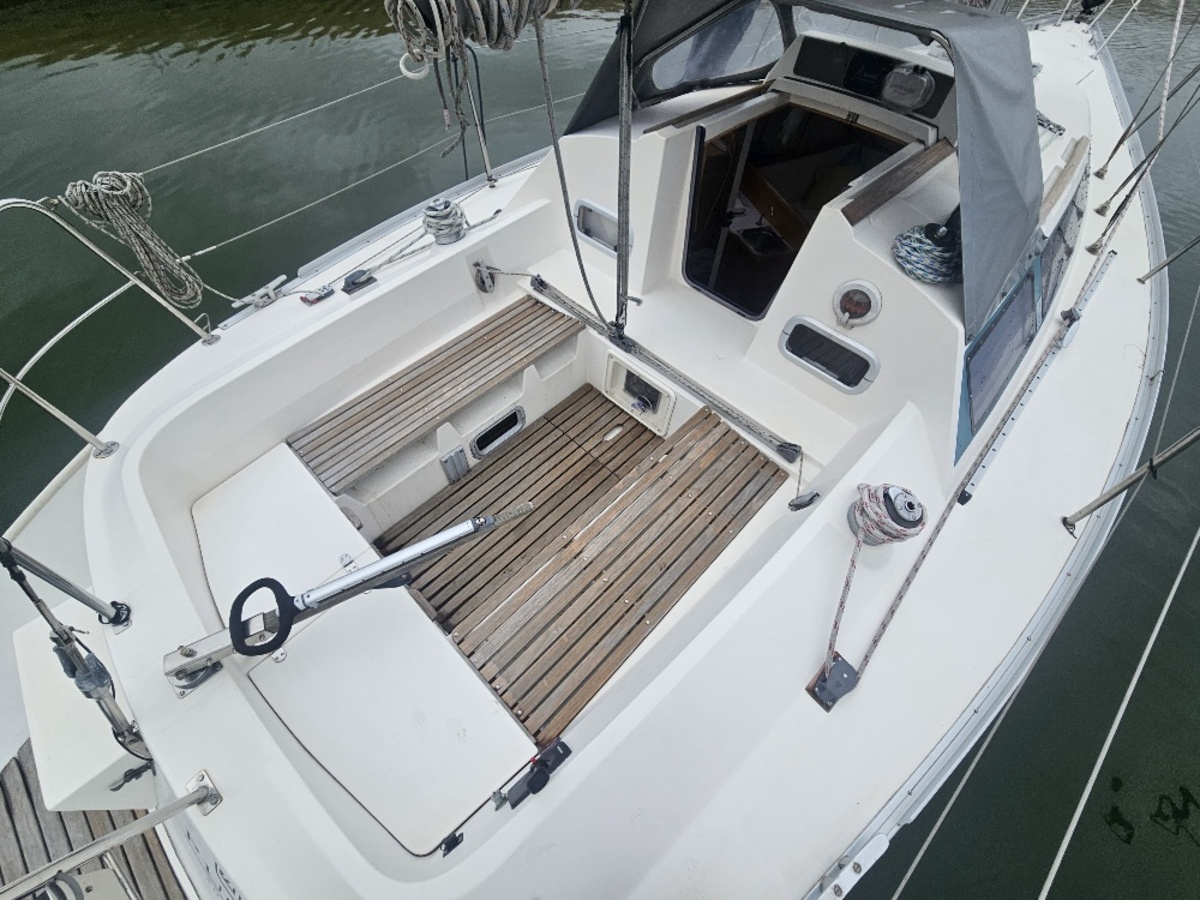Dufour 28 — foto 12 van 18