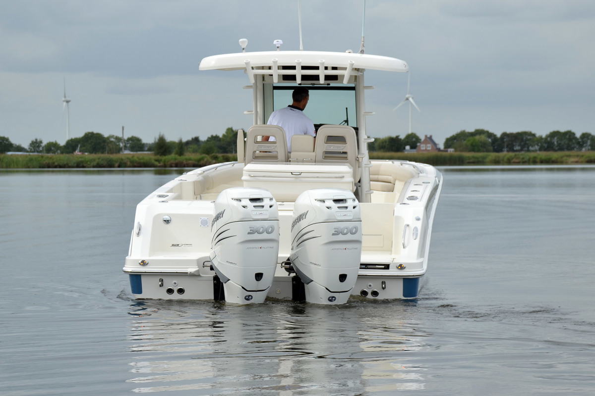 Boston Whaler 330 Outrage — foto 8 van 40