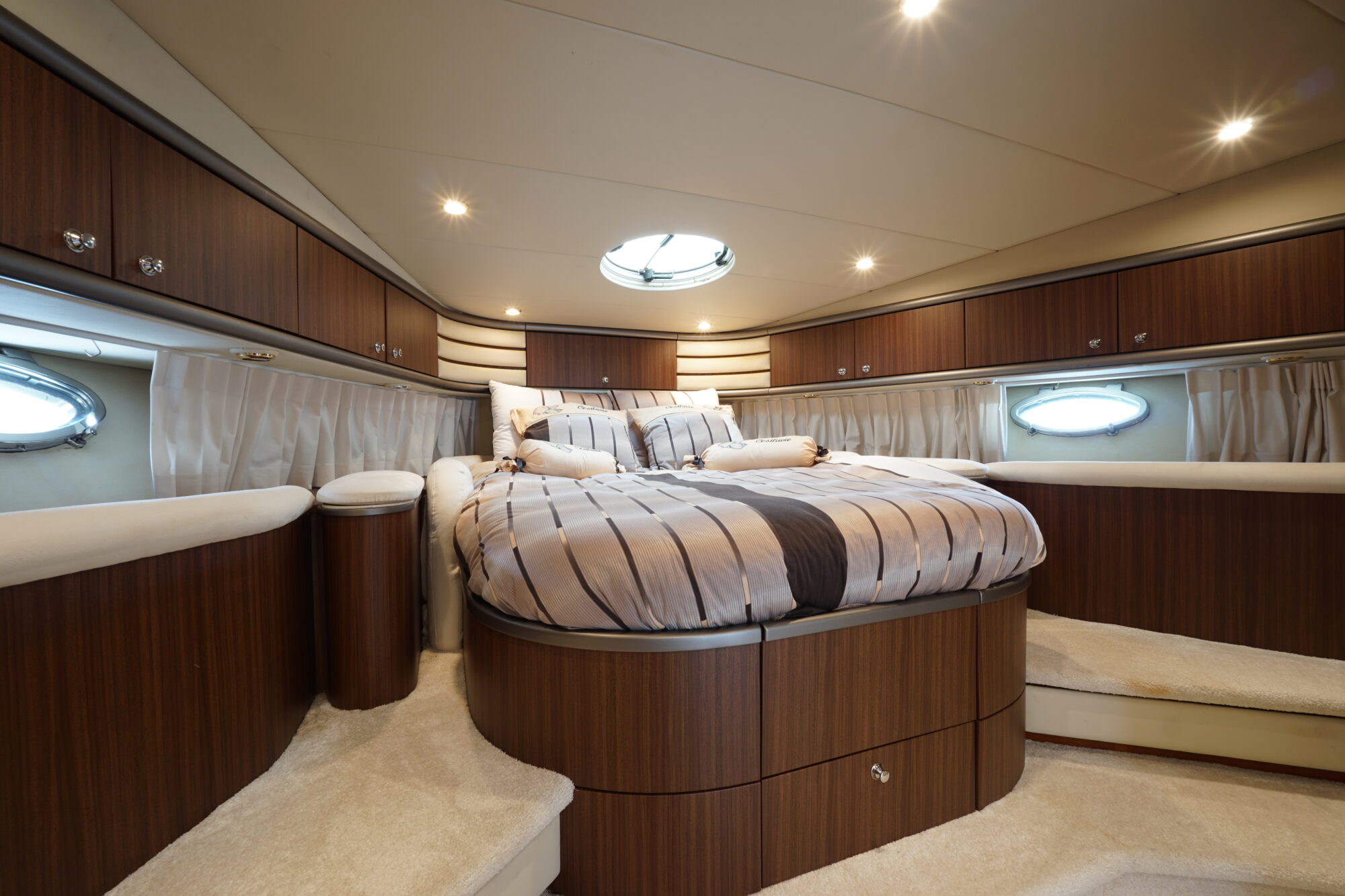 Sunseeker 62 Manhattan — foto 31 van 86