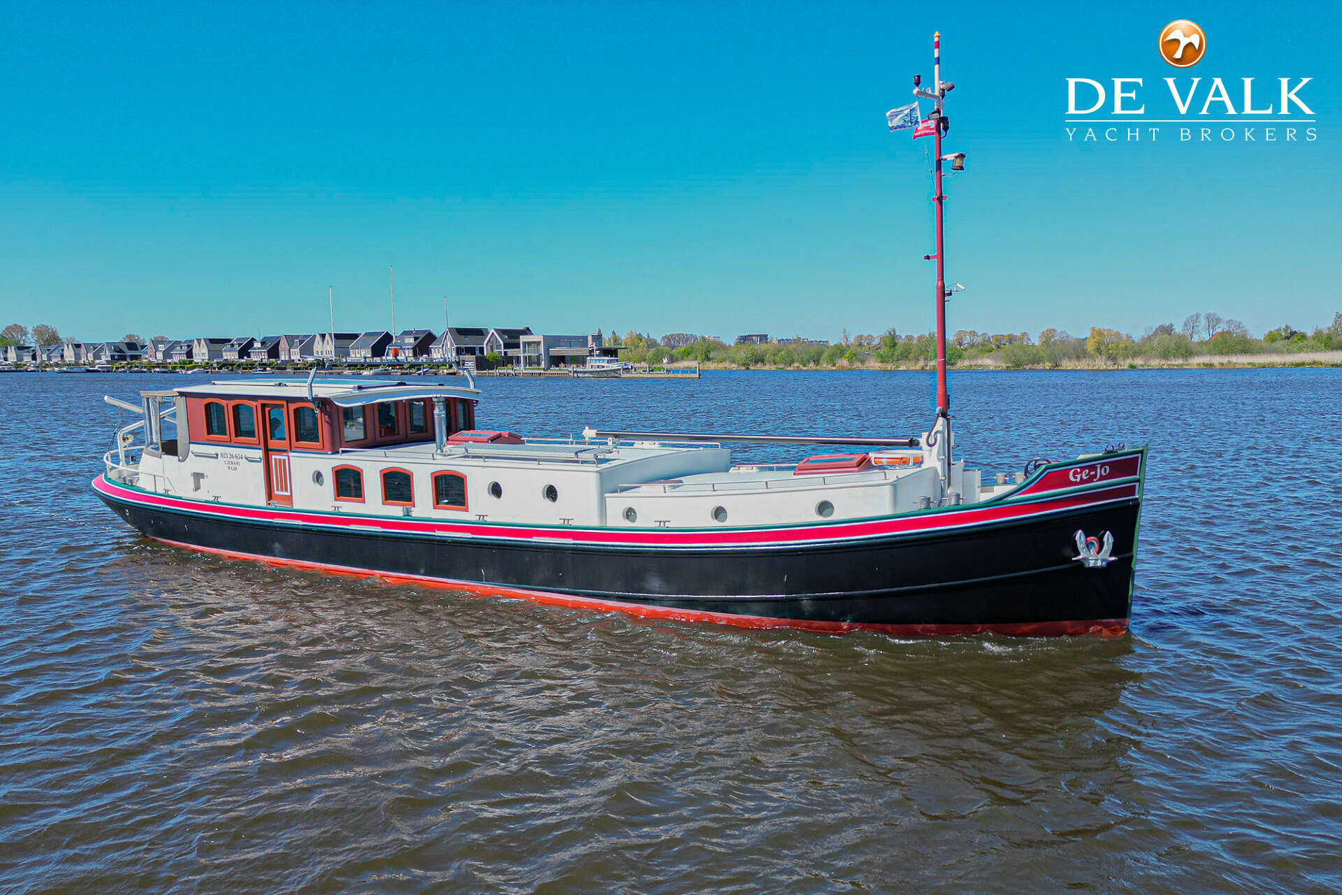 Luxe motor 22 m