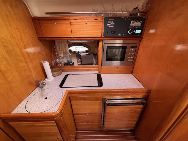 Bavaria 33 sport — foto 13 van 23