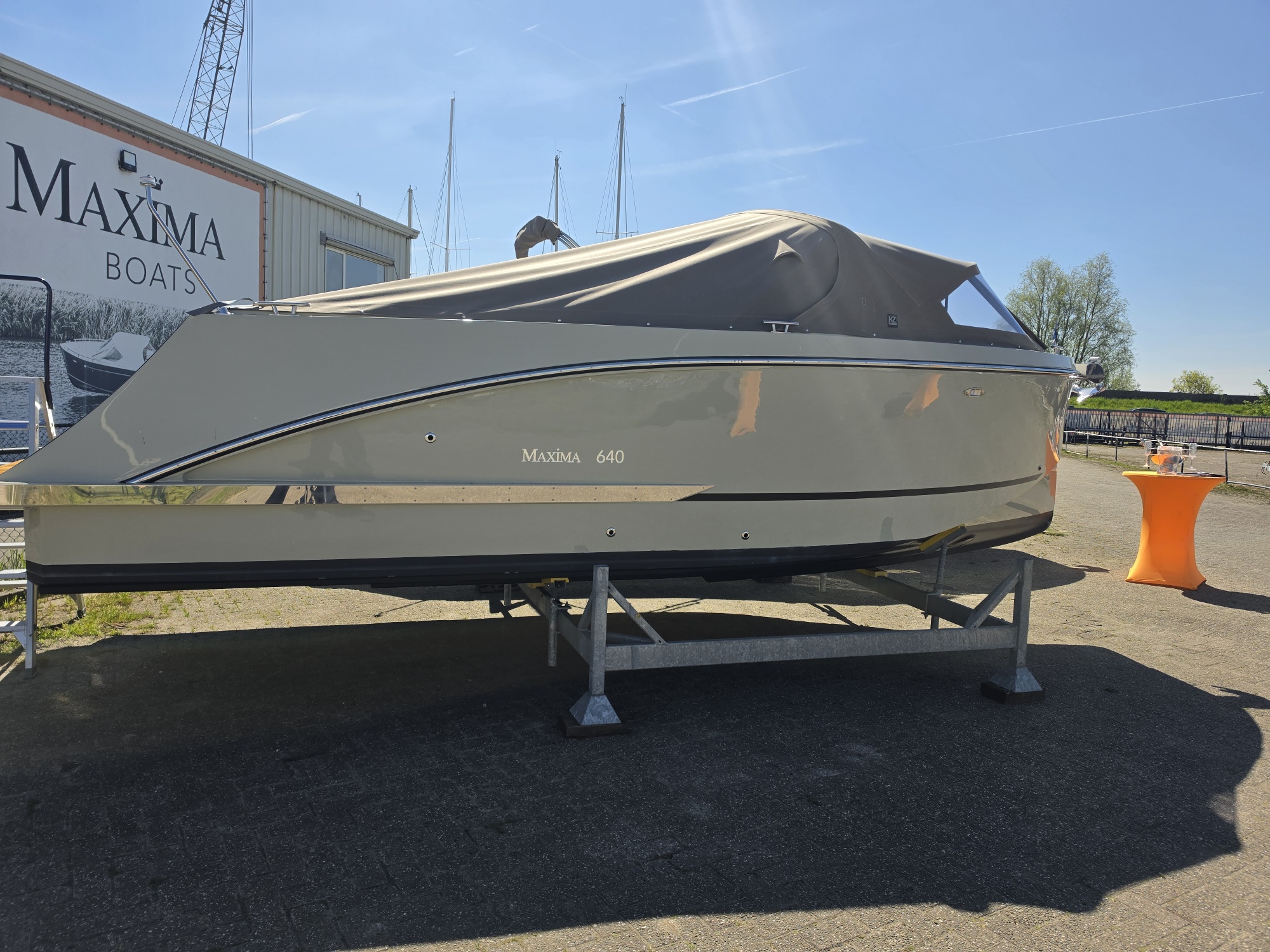 Maxima 640, 100 PK Honda BBM, met boegschroef, Kiezelgrijs — foto 7 van 12
