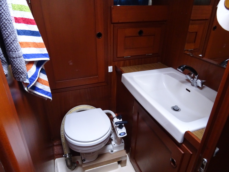 Hallberg Rassy 352 MKII — foto 7 van 45