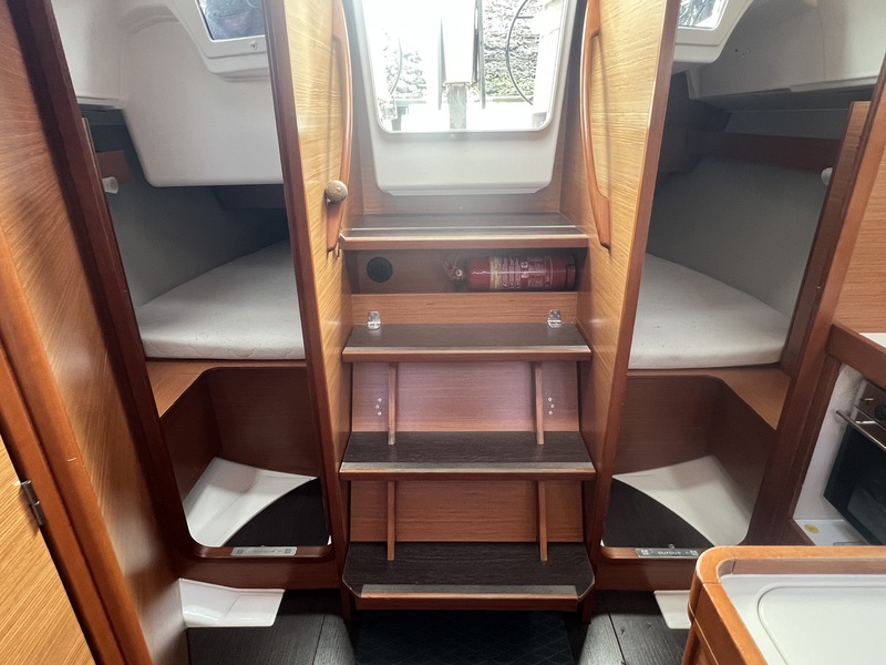 Dufour 360 GL — foto 15 van 45