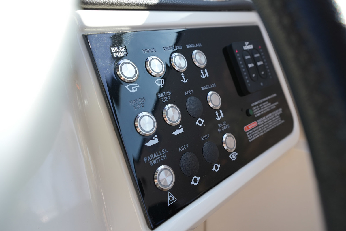 Sea Ray Sundancer 290 — foto 35 van 76