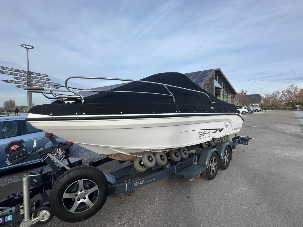 Ranieri Internationale Atlantis 19 incl. 130pk Yamaha en trailer — foto 18 van 25