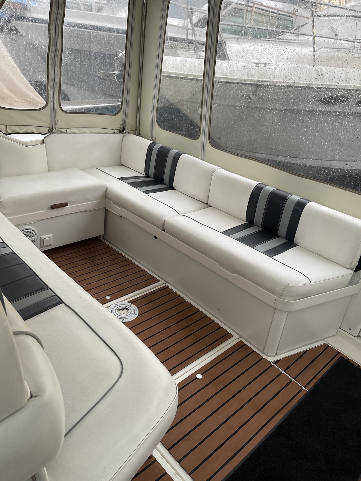 Sea Ray 310 Sundancer — foto 5 van 49