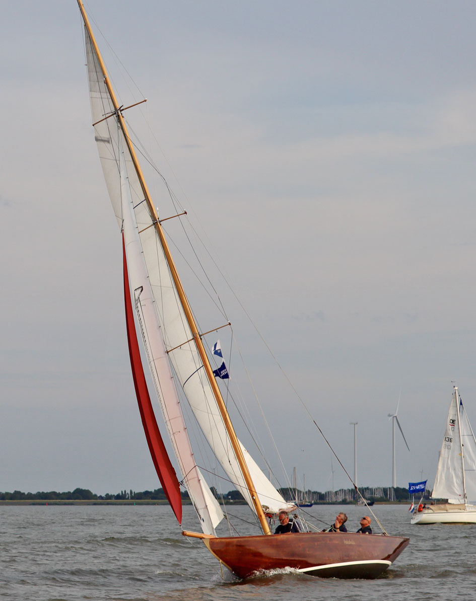 6mR Klassiek Zeiljacht 11.48 — foto 2 van 48