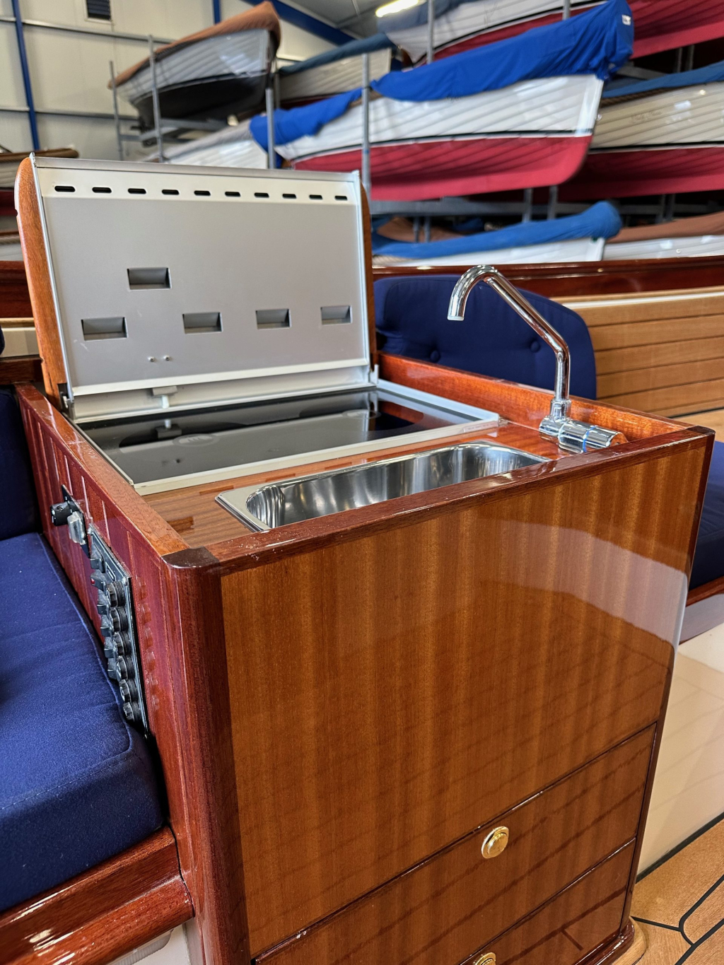 De Kapiteinssloep  Comfort 8.30m Hybride — foto 18 van 18