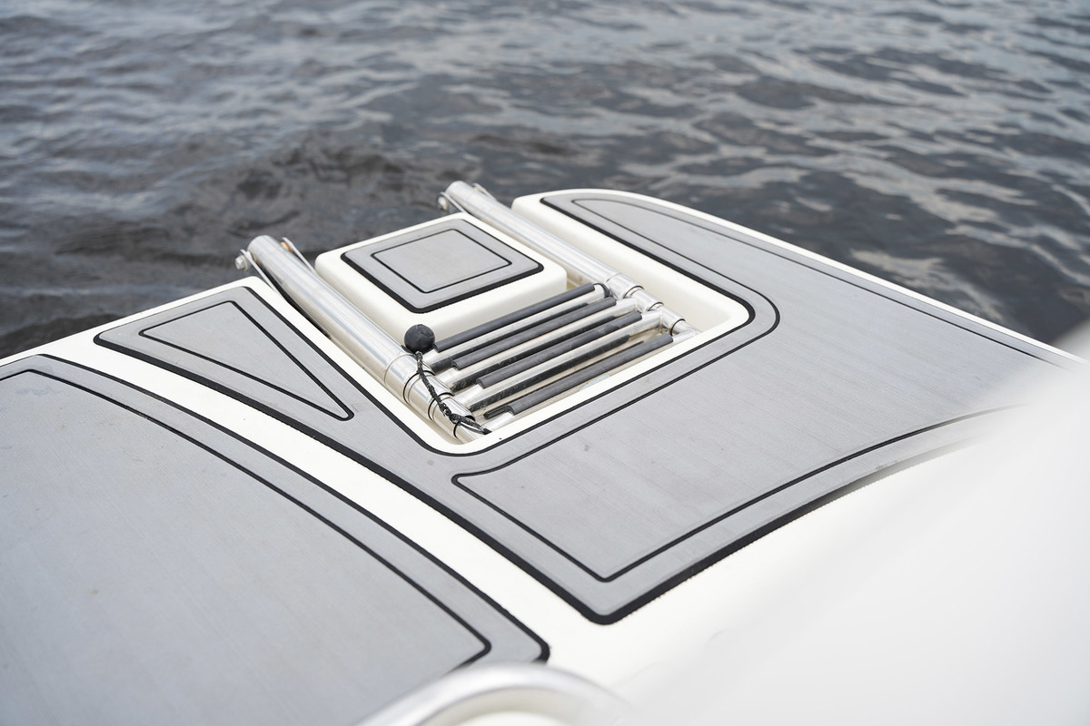 Sea Ray 19 SPX — foto 19 van 36