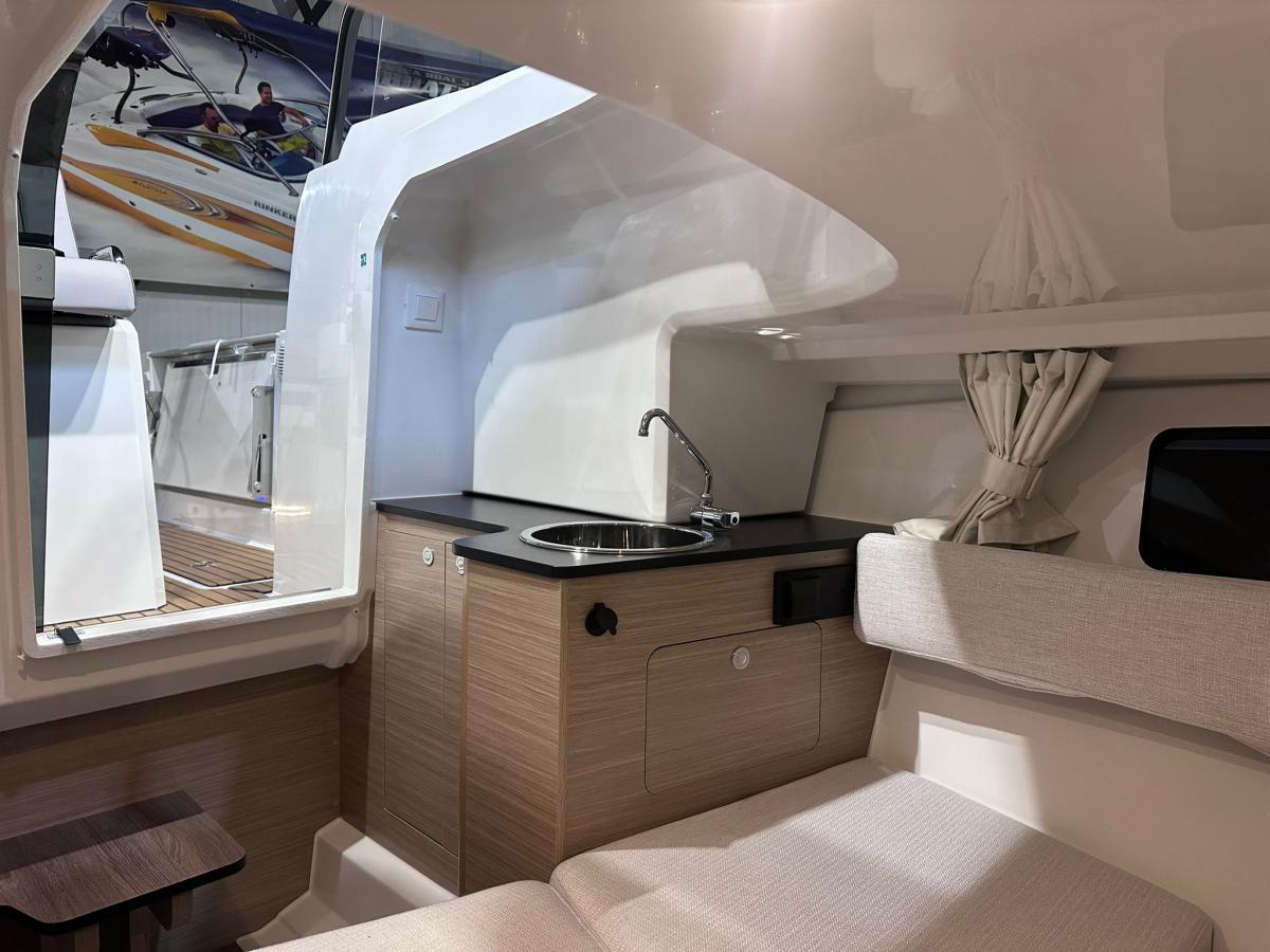 Jeanneau Cap Camarat 7.5 WA Serie 3 — foto 12 van 16