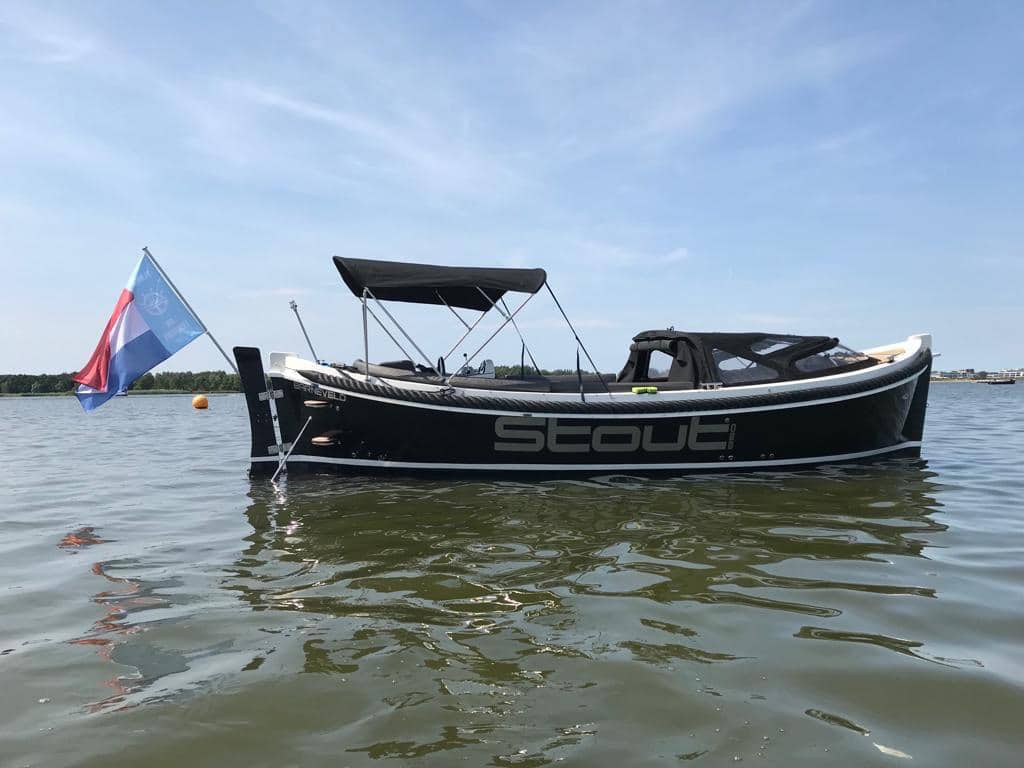 Stout 850 — foto 1 van 11