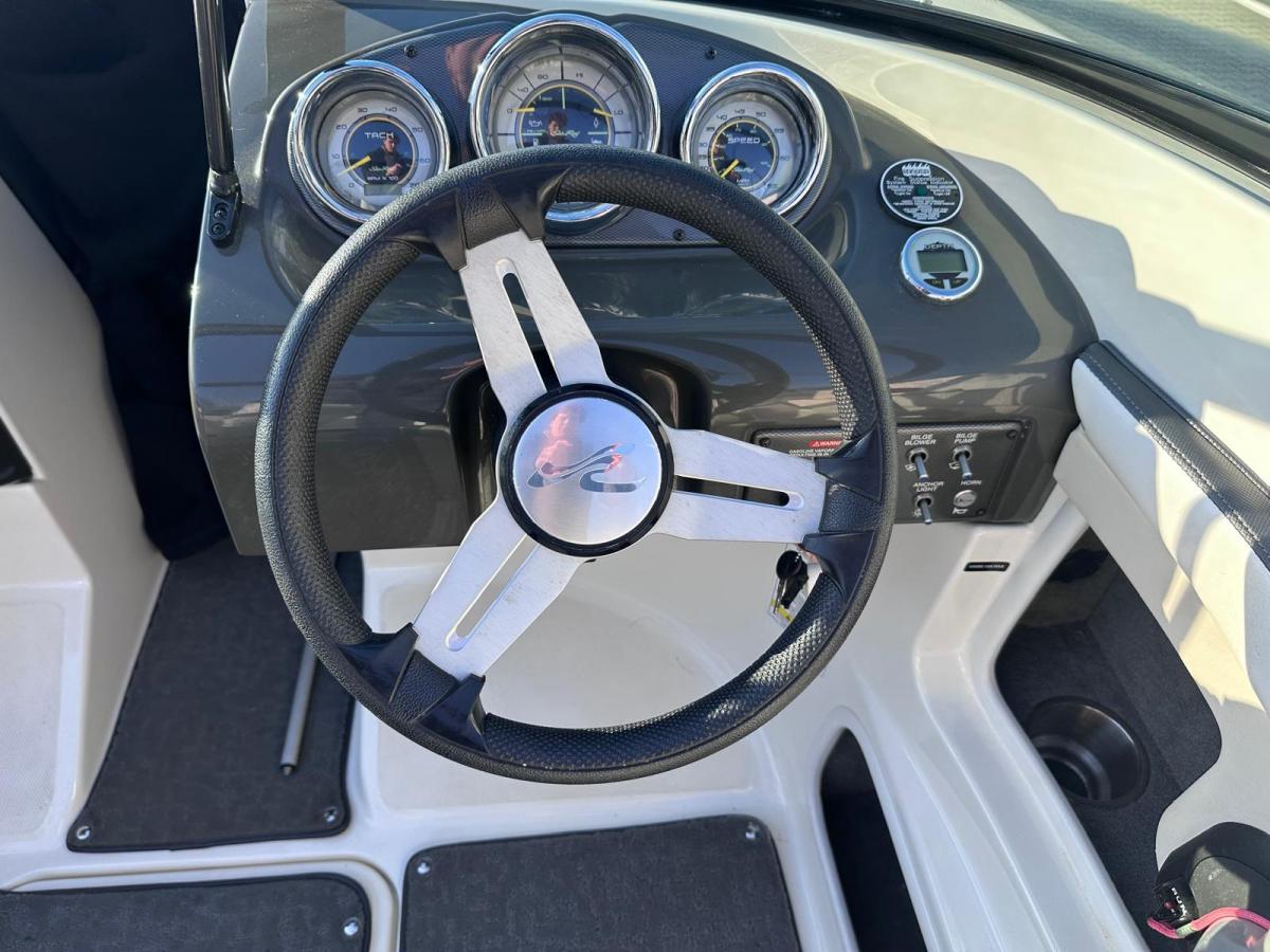 Sea Ray 190 Sport Bowrider — foto 17 van 25