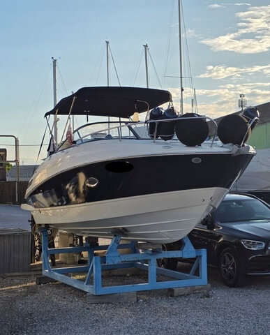 Bayliner 742 CU - BluYachting — foto 1 van 12