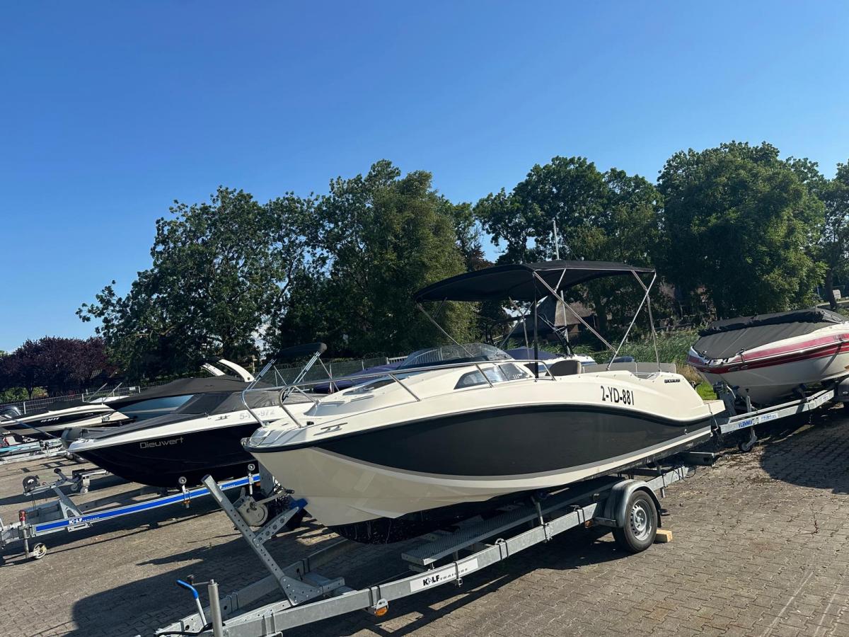 Quicksilver 555 Cabin — foto 14 van 17