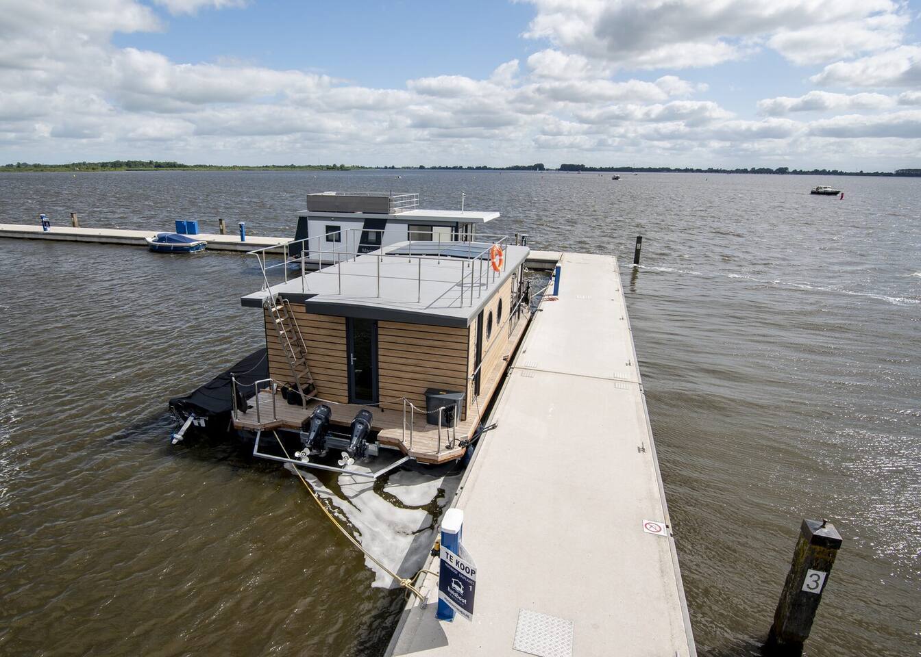 La Mare Houseboat Apartboat XL — foto 3 van 16