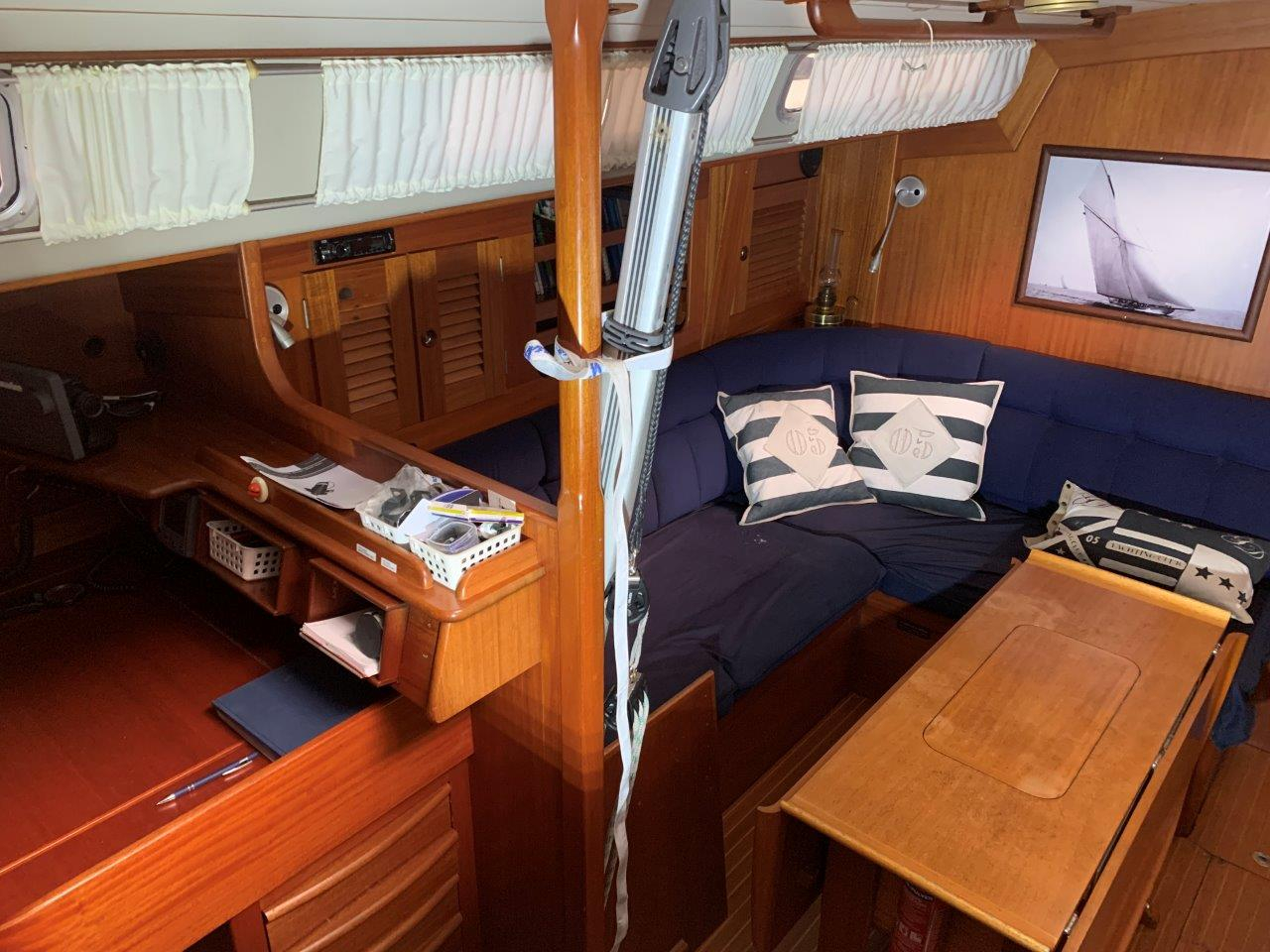 Hallberg-Rassy 45 — foto 6 van 108