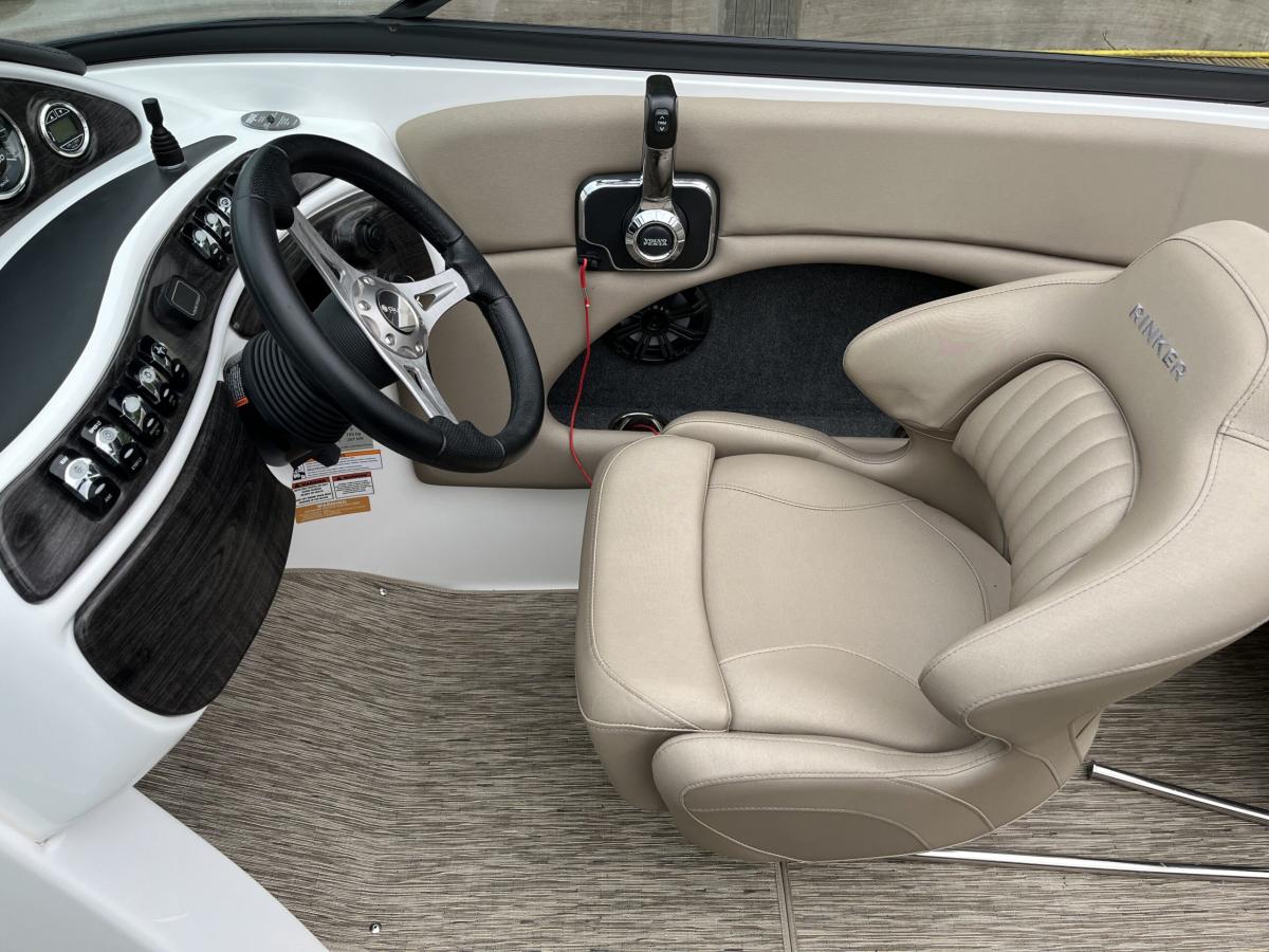 Rinker 23QX — foto 14 van 26