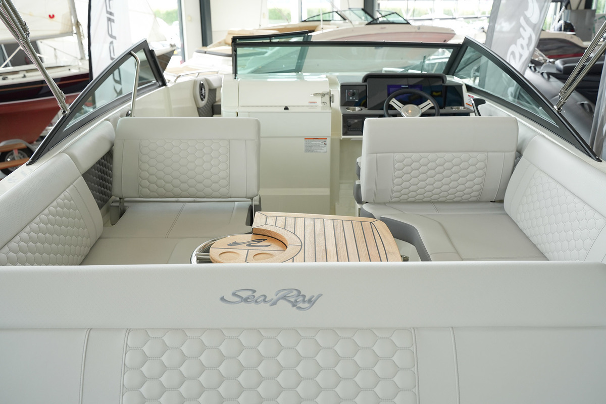 Sea Ray SDX 250 — foto 49 van 82