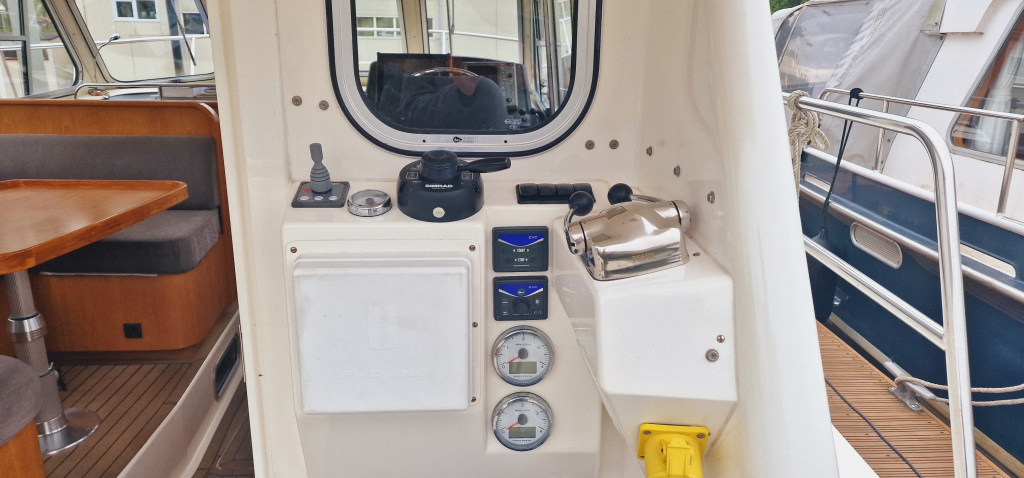 Kingfisher Sports Adventurer 1167 — foto 9 van 45