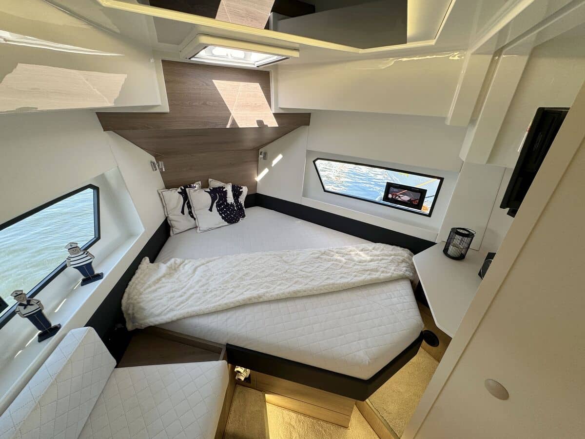 Cobra Yachts Campione 41 Fly — foto 5 van 12