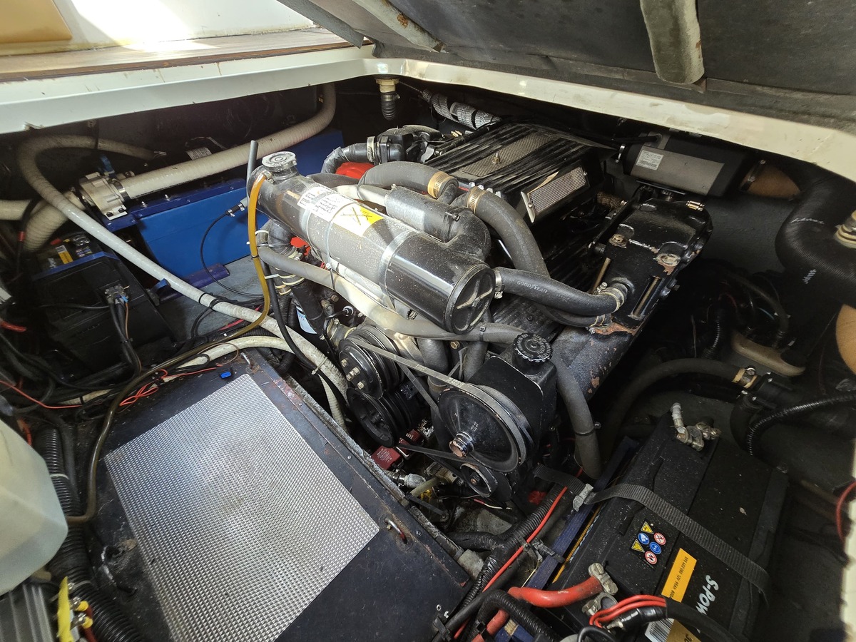 Sea Ray 220DA — foto 19 van 23