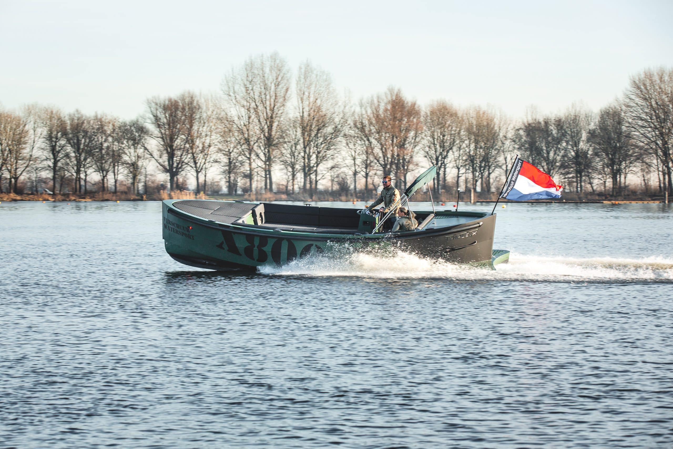 Triple X800 — foto 10 van 14