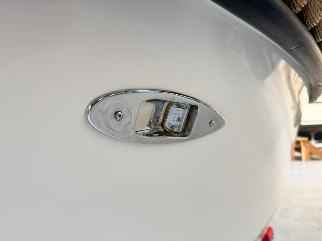 Lago Amore 606 Tender | 30PK Suzuki | Nieuwstaat incl. stalling — foto 25 van 26