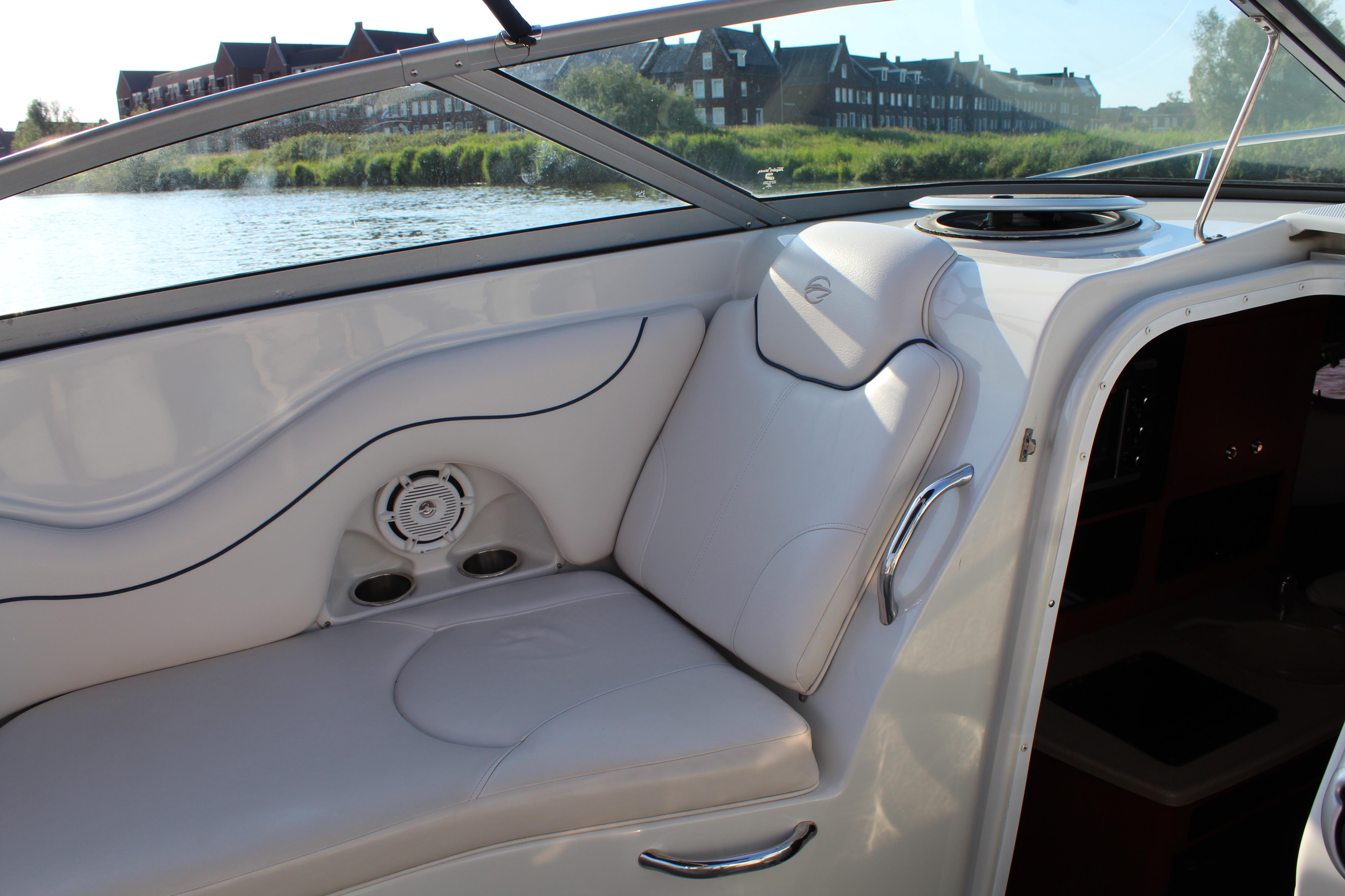 Crownline 270 CR — foto 13 van 25