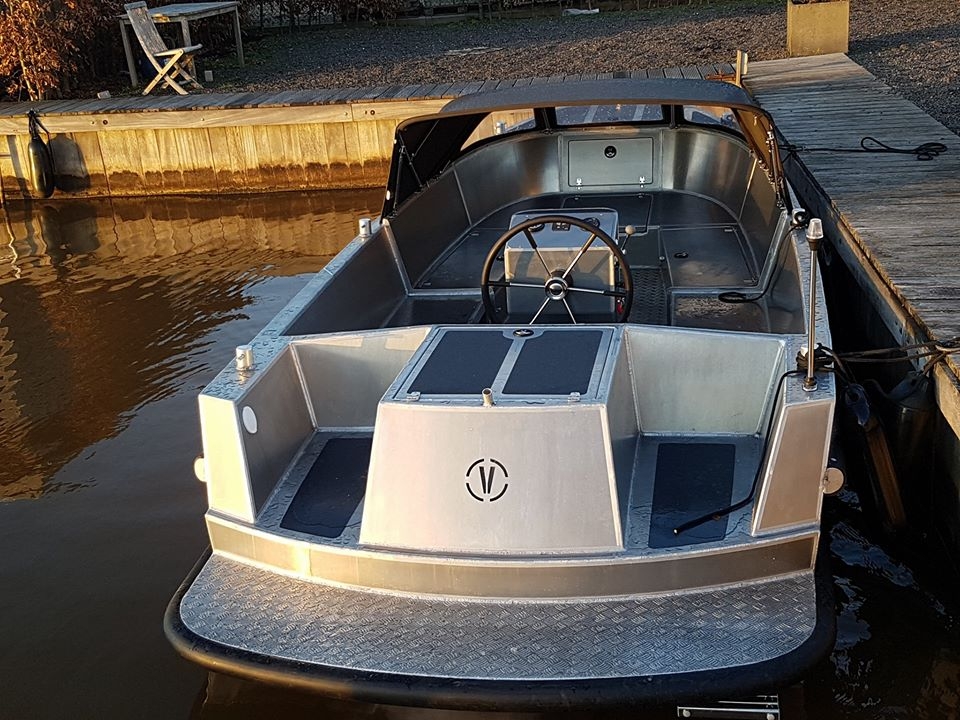 Van Vossen VanVossen Tender 650 (sport) — foto 5 van 15