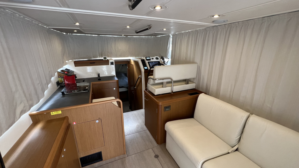 Beneteau Swift Trawler 35 — foto 44 van 76