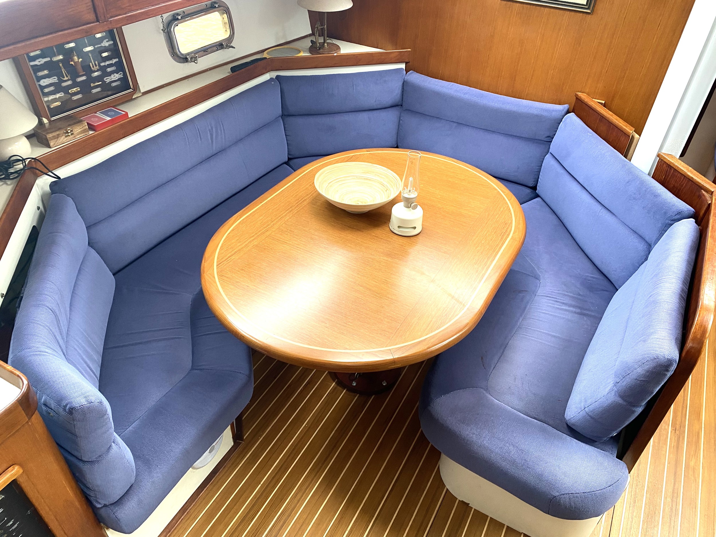 Irwin 49 Blue Water Cruiser — foto 20 van 35