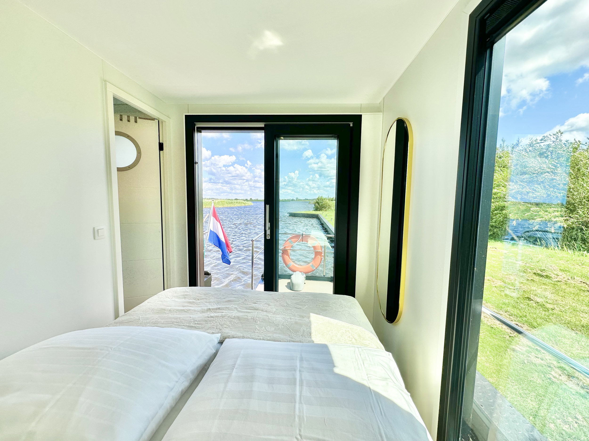 HOMESHIP Lotus Navigator 14 Houseboat — foto 32 van 38