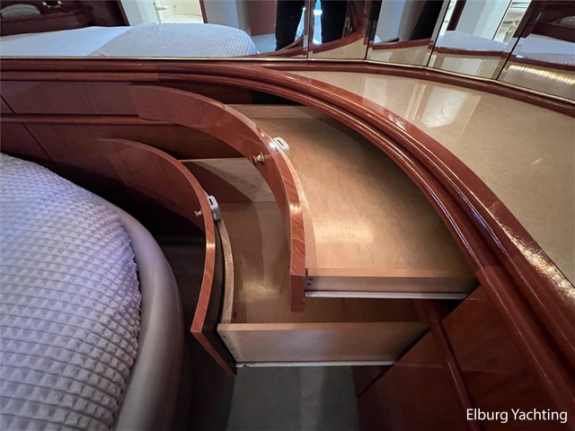 Sea Ray 540 DA — foto 32 van 62