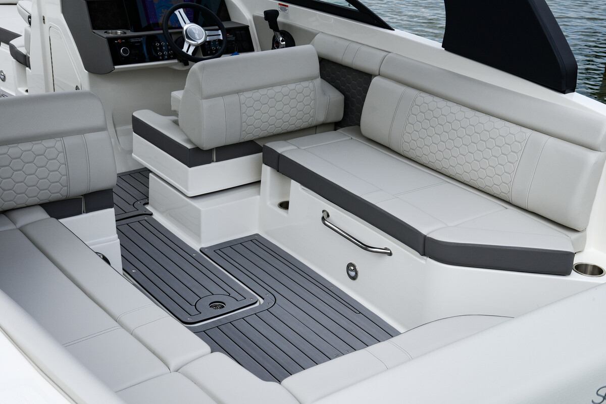 Sea Ray SDX 270 Outboard — foto 12 van 13